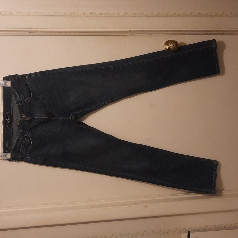 #5 Hollister slim straight jeans
